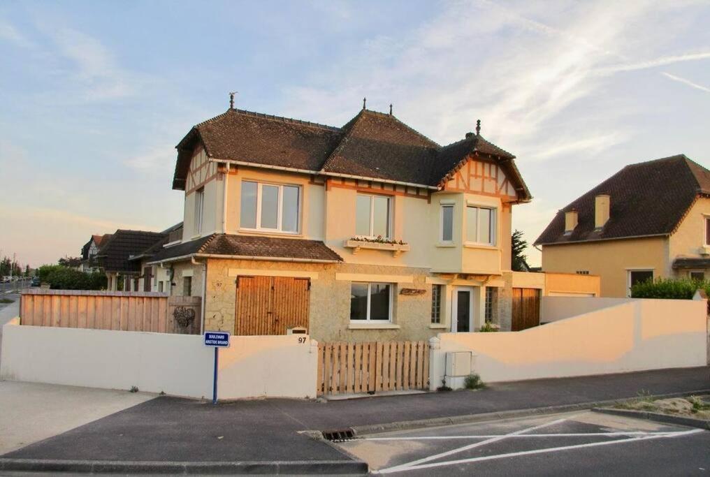 Spa Privatif Face Mer Riva Romantic & Spa Ouistreham Bagian luar foto