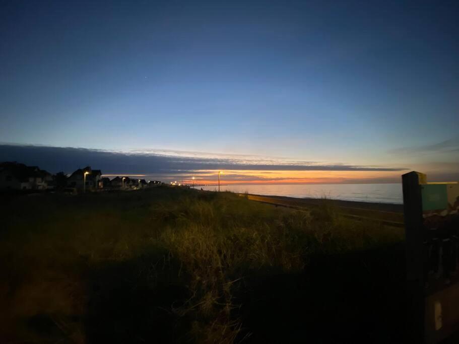 Spa Privatif Face Mer Riva Romantic & Spa Ouistreham Bagian luar foto
