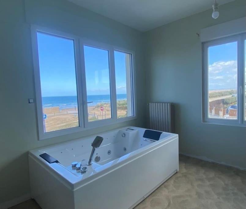 Spa Privatif Face Mer Riva Romantic & Spa Ouistreham Bagian luar foto